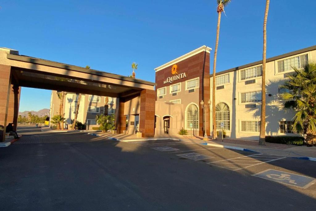 Baymont By Wyndham Safford Hotel Luaran gambar